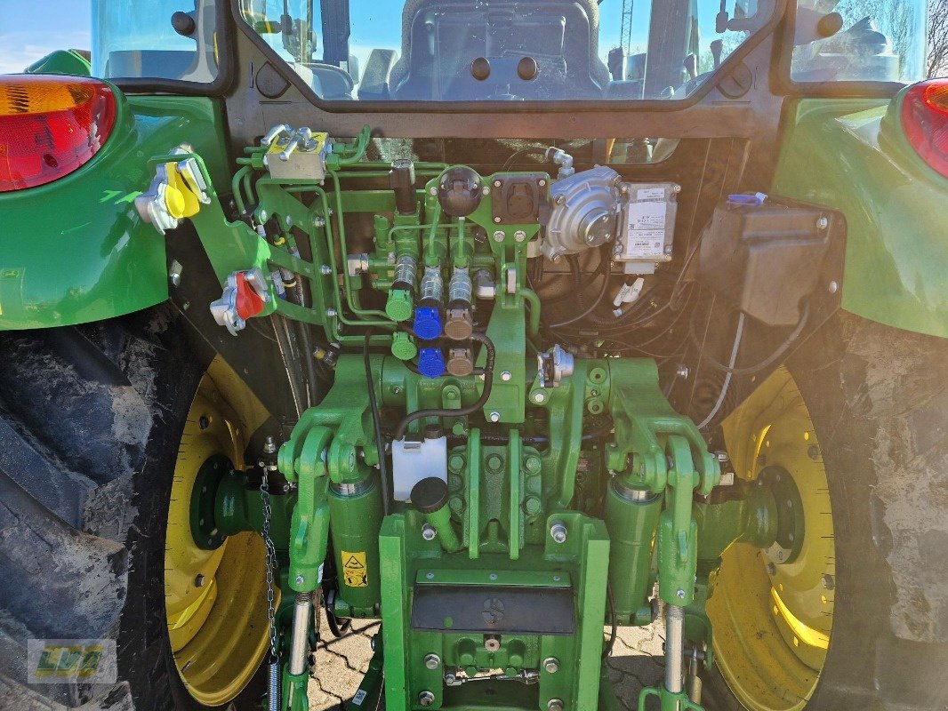 Traktor typu John Deere 5130M mit FL 543R & FZW, Gebrauchtmaschine v Schenkenberg (Obrázek 12)