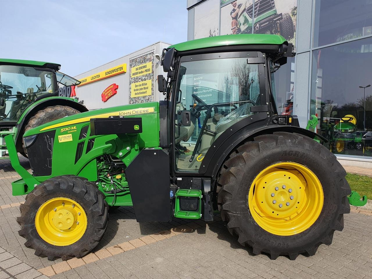 Traktor типа John Deere 5130ML DEMO, Vorführmaschine в Worms (Фотография 4)