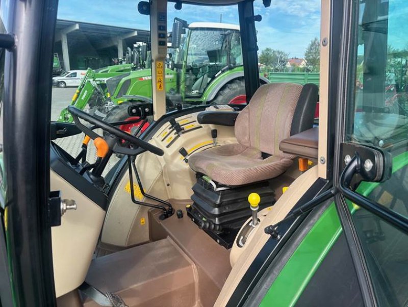 Traktor typu John Deere 5215, Gebrauchtmaschine w Petersberg (Zdjęcie 4)