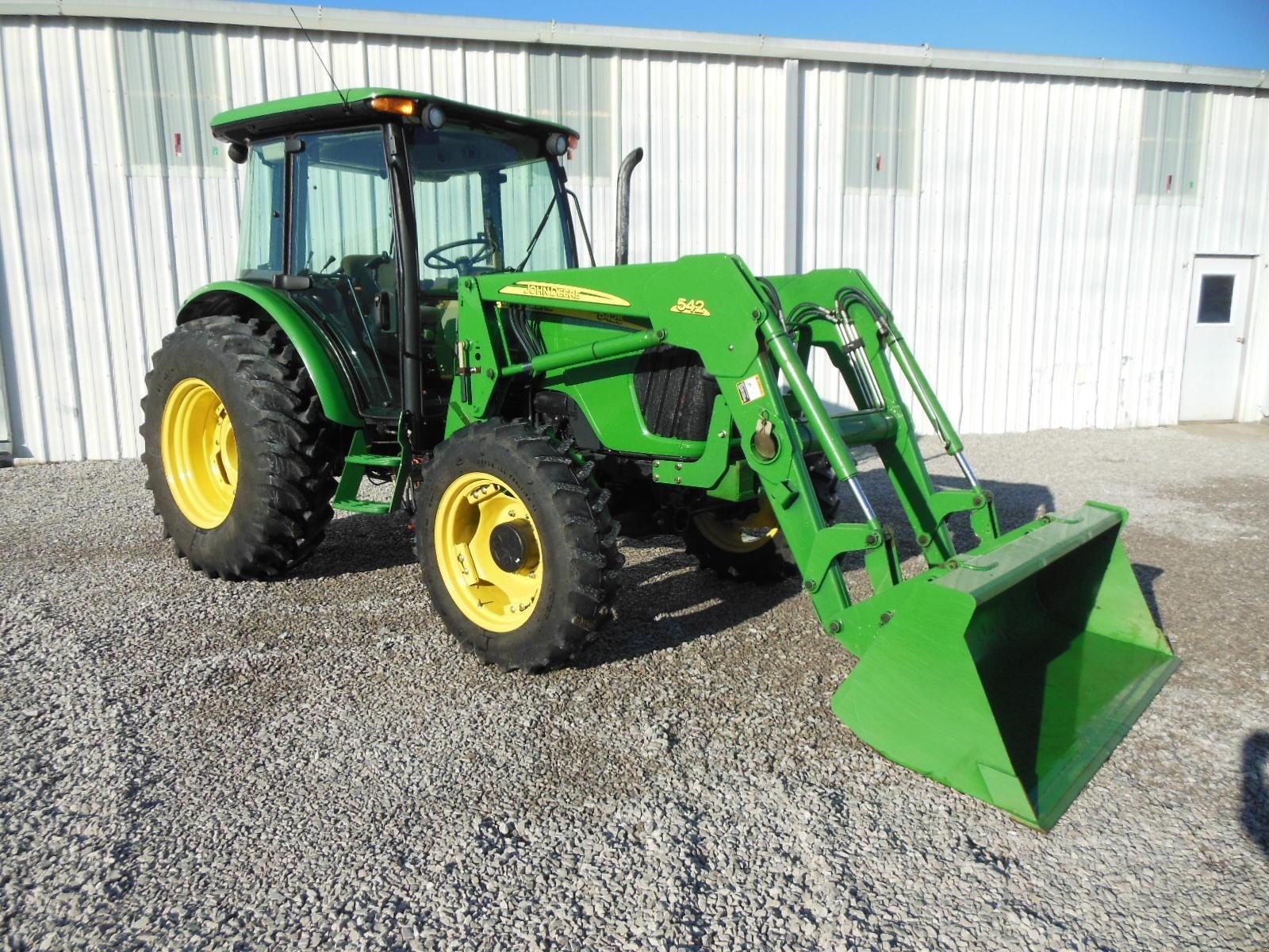 Traktor van het type John Deere 5425, Gebrauchtmaschine in Galgenen (Foto 1)