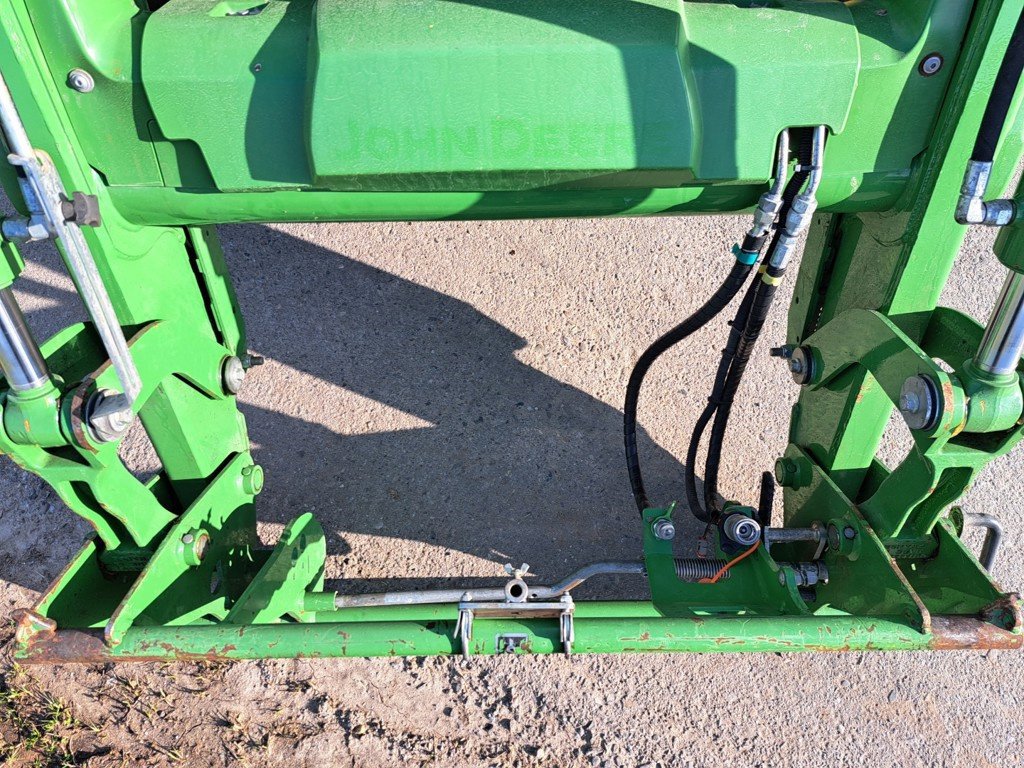 Traktor типа John Deere 543R, Gebrauchtmaschine в Oetwil am See (Фотография 2)