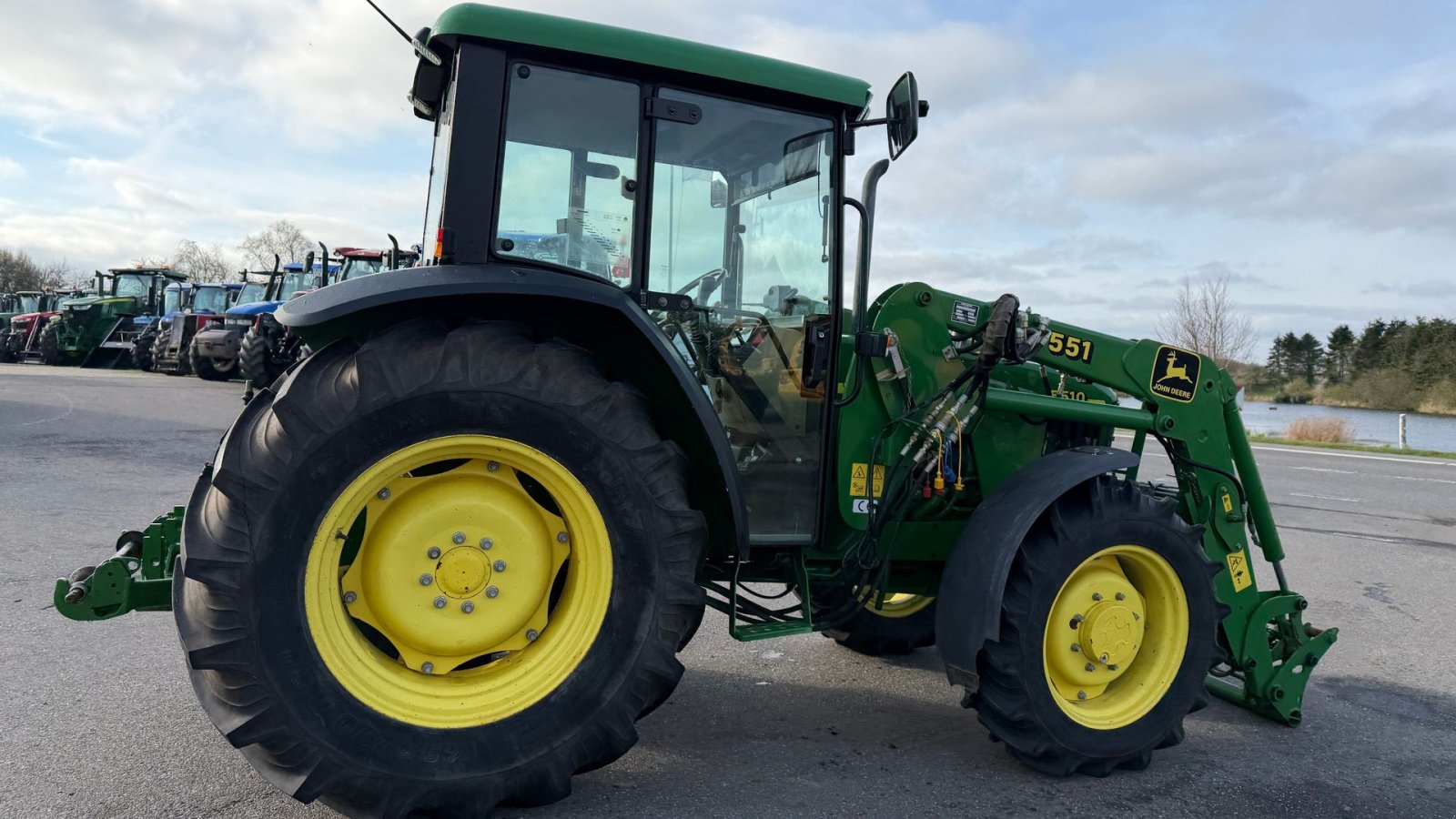 Traktor типа John Deere 5510 KUN 1100 TIMER!, Gebrauchtmaschine в Nørager (Фотография 9)