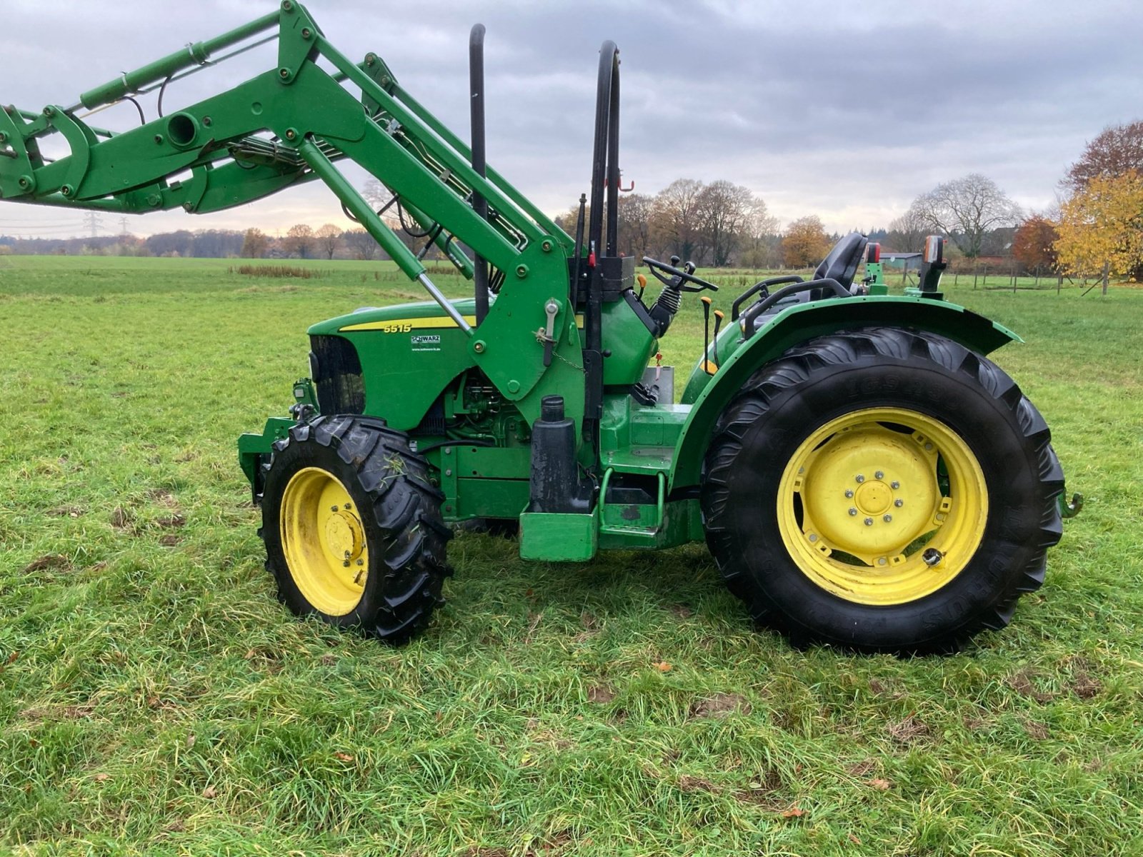 Traktor типа John Deere 5515, Gebrauchtmaschine в Holm (Фотография 3)