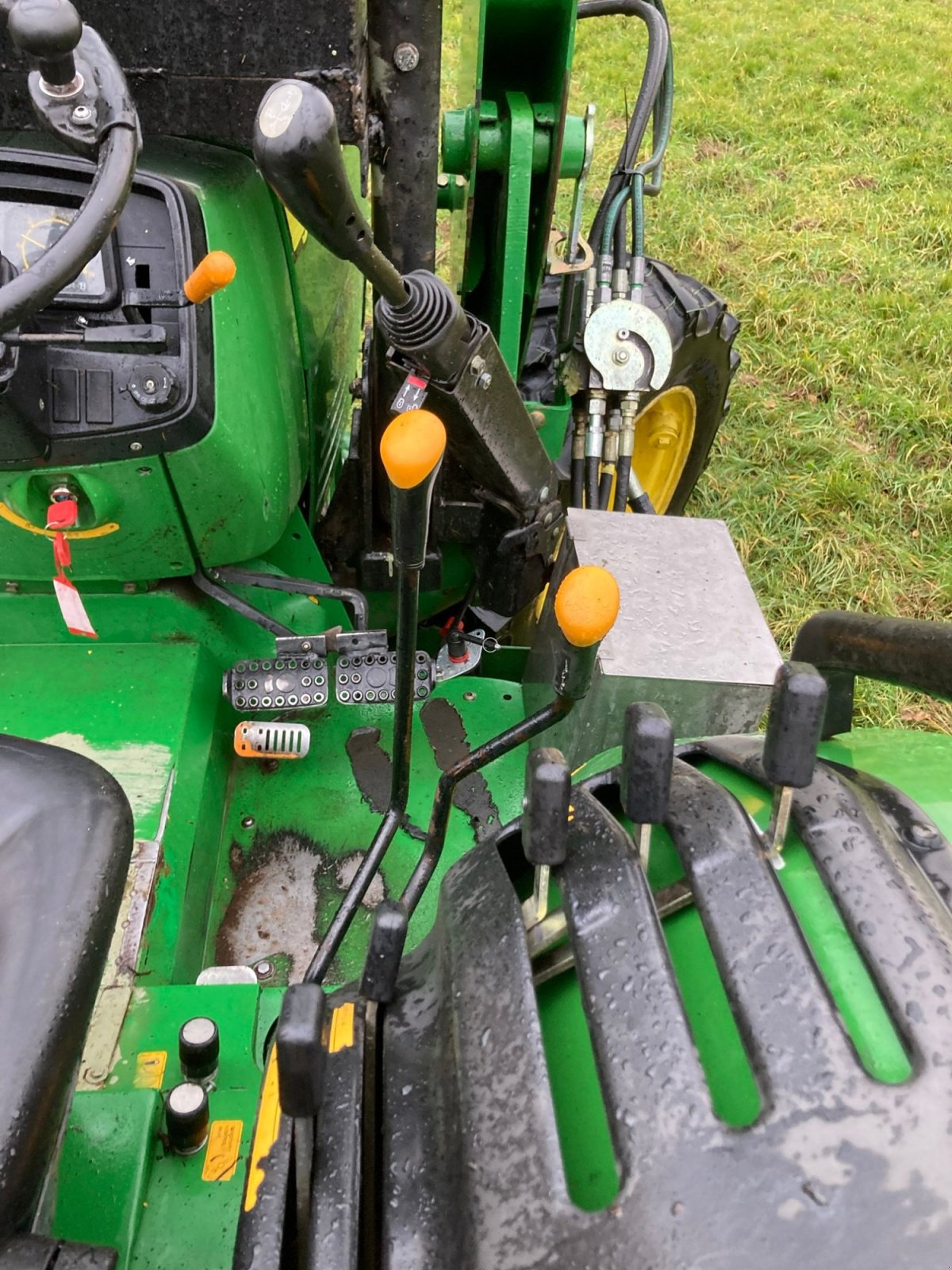 Traktor типа John Deere 5515, Gebrauchtmaschine в Holm (Фотография 7)