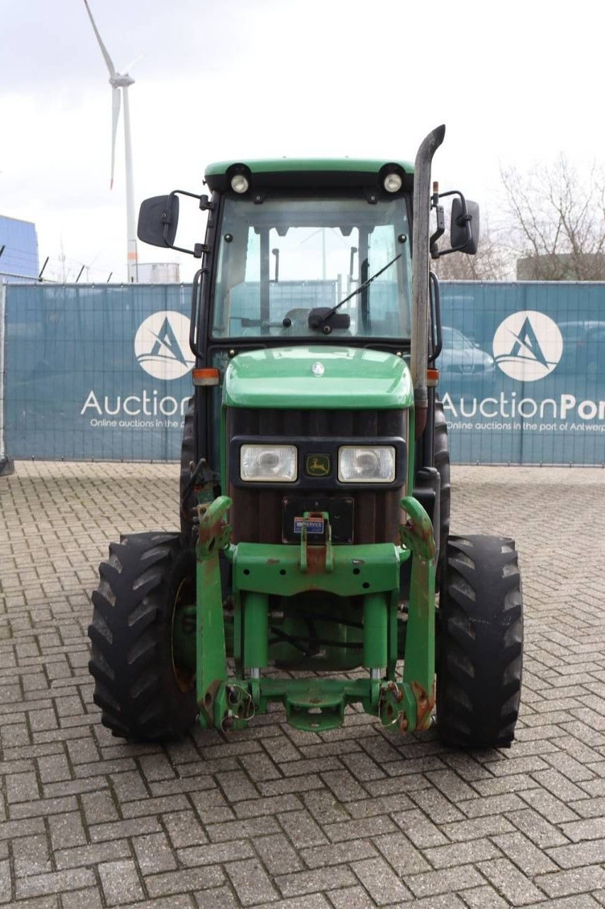 Traktor Türe ait John Deere 5615 V, Gebrauchtmaschine içinde Antwerpen (resim 9)