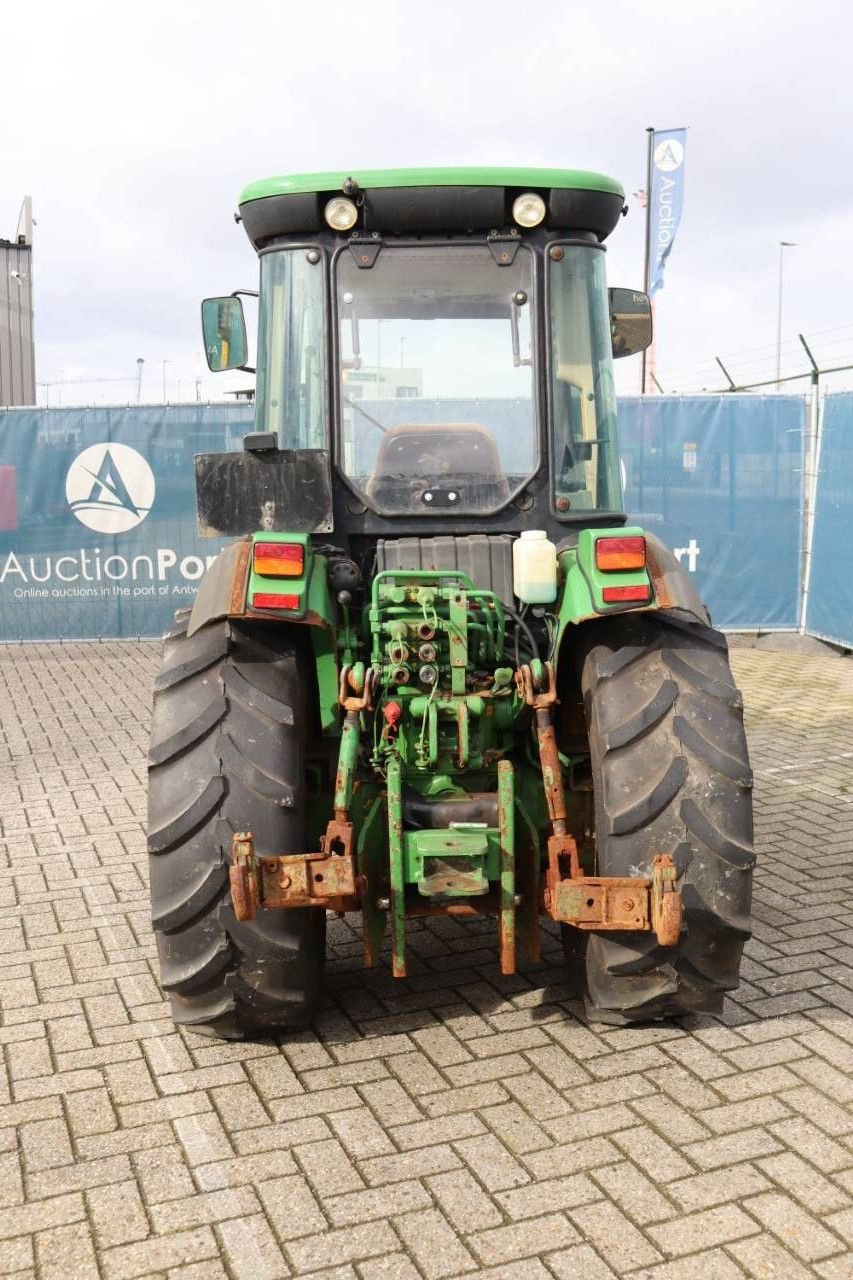 Traktor Türe ait John Deere 5615 V, Gebrauchtmaschine içinde Antwerpen (resim 5)
