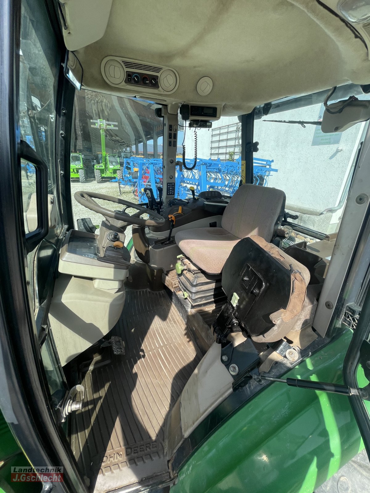 Traktor типа John Deere 5620 FL Premium, Gebrauchtmaschine в Mühldorf (Фотография 14)