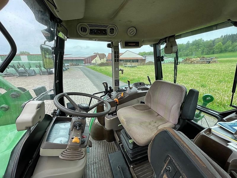 Traktor типа John Deere 5620 Premium mit Frontlader, Gebrauchtmaschine в Steinau  (Фотография 10)