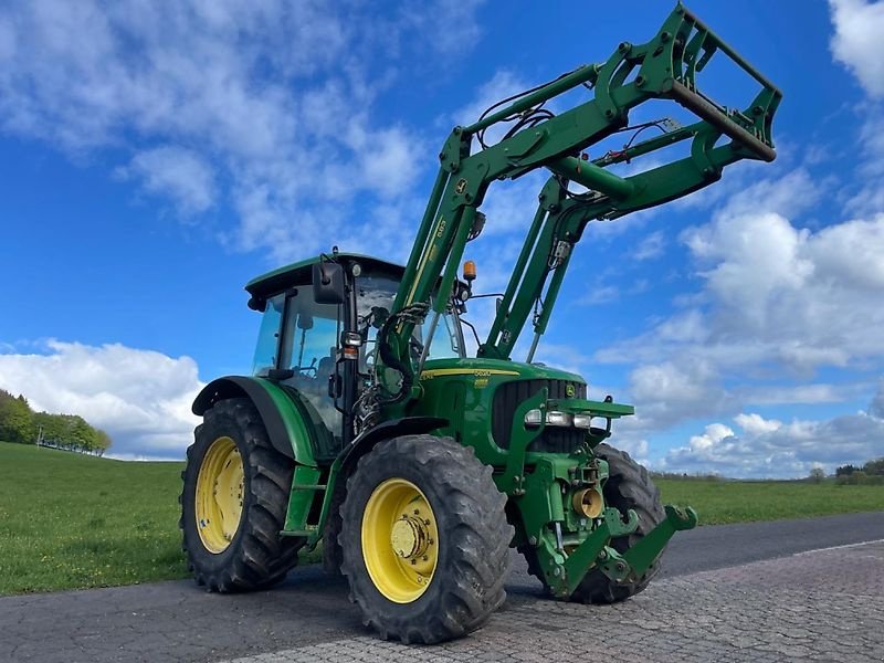 Traktor a típus John Deere 5620 Premium mit Frontlader, Gebrauchtmaschine ekkor: Steinau  (Kép 1)