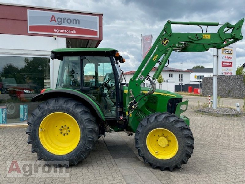 Traktor типа John Deere 5620 Premium, Gebrauchtmaschine в Harthausen (Фотография 2)