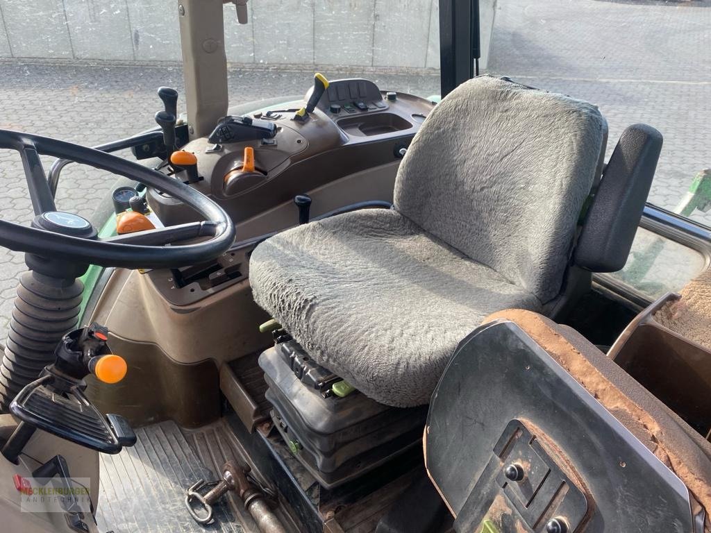 Traktor typu John Deere 5620, Gebrauchtmaschine v Mühlengeez (Obrázek 11)