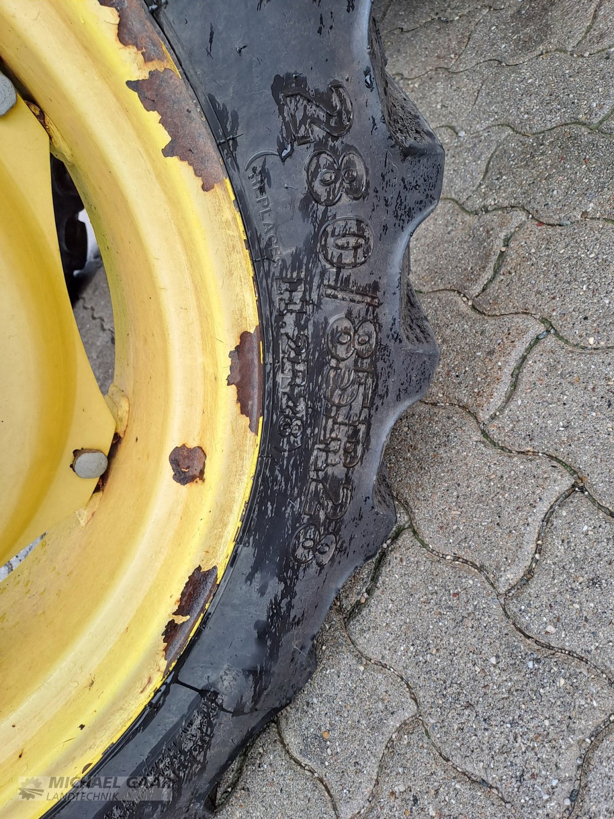 Traktor Türe ait John Deere 5720 einsatzbereit mit Undichtheiten, Gebrauchtmaschine içinde Höhenkirchen-Siegertsbrunn (resim 9)