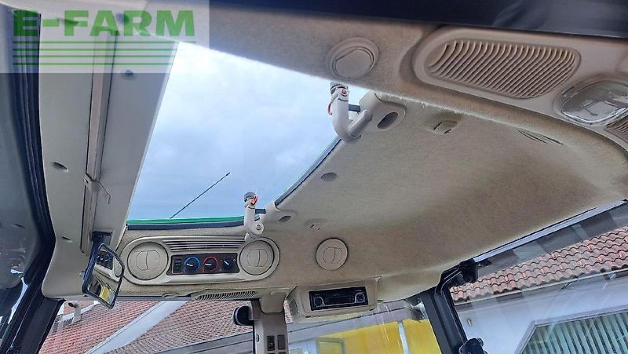 Traktor des Typs John Deere 5720 premium, Gebrauchtmaschine in GROBELNO (Bild 13)