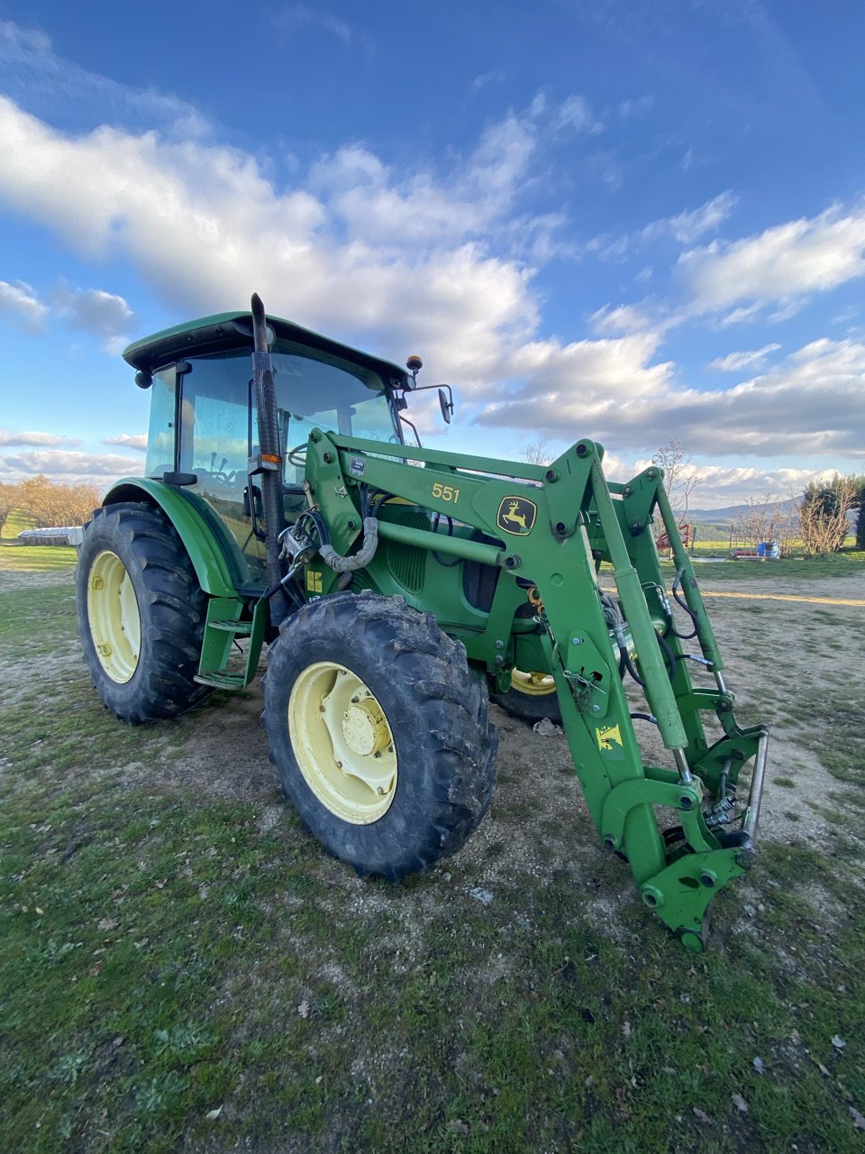 Traktor tipa John Deere 5720, Gebrauchtmaschine u VERNOUX EN VIVARAIS (Slika 1)
