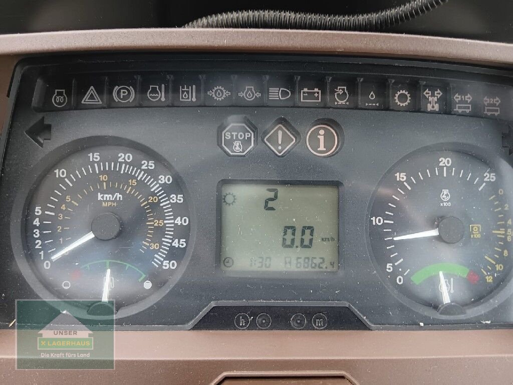 Traktor от тип John Deere 5820 Premium, Gebrauchtmaschine в Hofkirchen (Снимка 6)