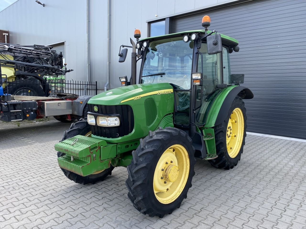 Traktor Türe ait John Deere 5820, Gebrauchtmaschine içinde Beek en Donk (resim 3)