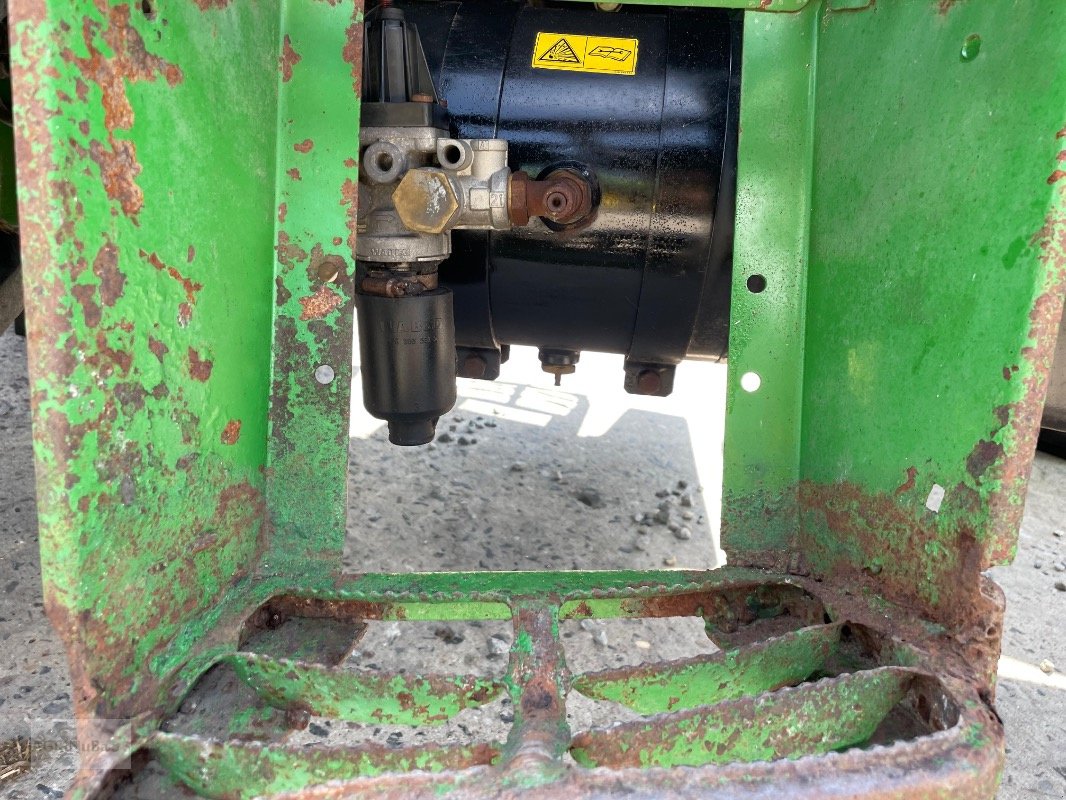 Traktor of the type John Deere 5820, Gebrauchtmaschine in Prenzlau (Picture 15)