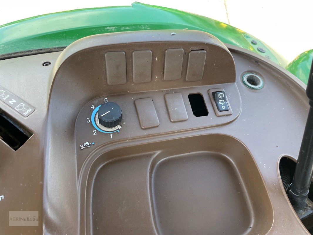 Traktor of the type John Deere 5820, Gebrauchtmaschine in Prenzlau (Picture 22)