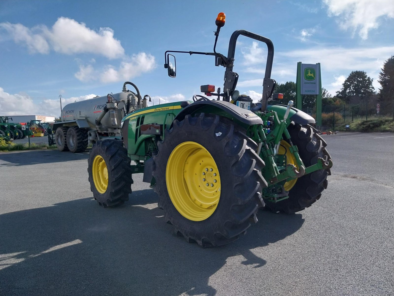 Traktor del tipo John Deere 5M, Gebrauchtmaschine en Les Touches (Imagen 3)
