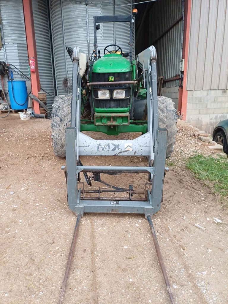 Traktor typu John Deere 6020SE, Gebrauchtmaschine w Calmont (Zdjęcie 11)