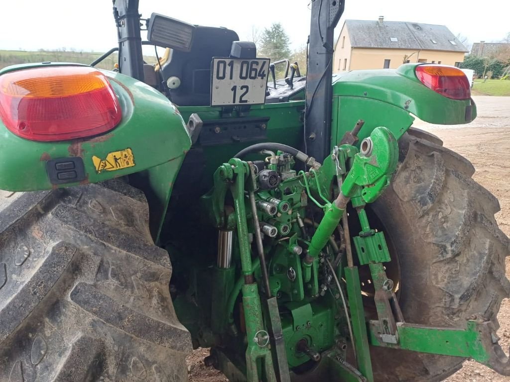 Traktor typu John Deere 6020SE, Gebrauchtmaschine w Calmont (Zdjęcie 9)