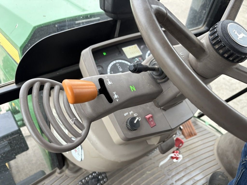 Traktor от тип John Deere 6090 RC, Gebrauchtmaschine в Kronenberg (Снимка 8)