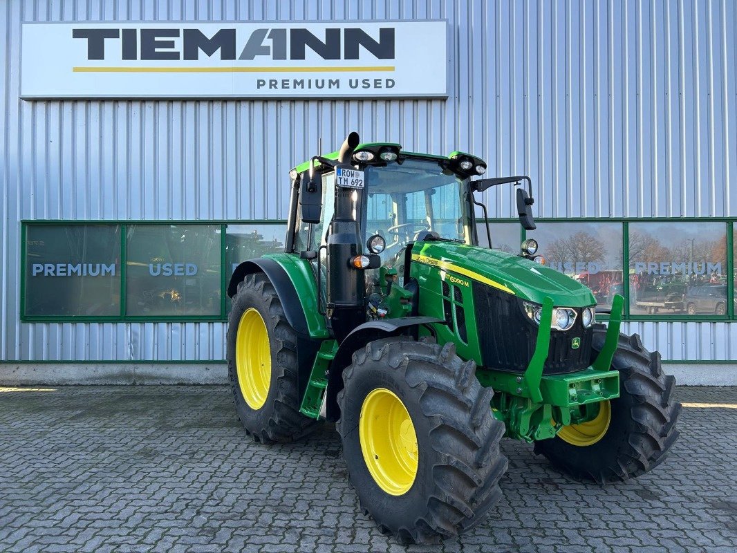 Traktor tipa John Deere 6090M **MIETRÜCKLÄUFER**, Neumaschine u Sittensen (Slika 2)
