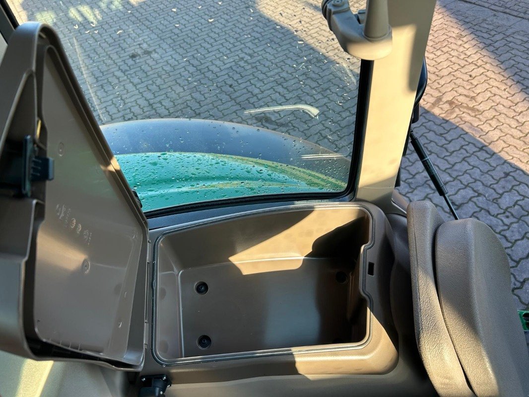 Traktor tipa John Deere 6090M **MIETRÜCKLÄUFER**, Neumaschine u Sittensen (Slika 14)