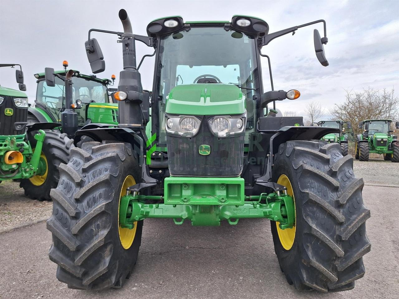 Traktor des Typs John Deere 6090M PQ+, Gebrauchtmaschine in Zweibrücken (Bild 2)