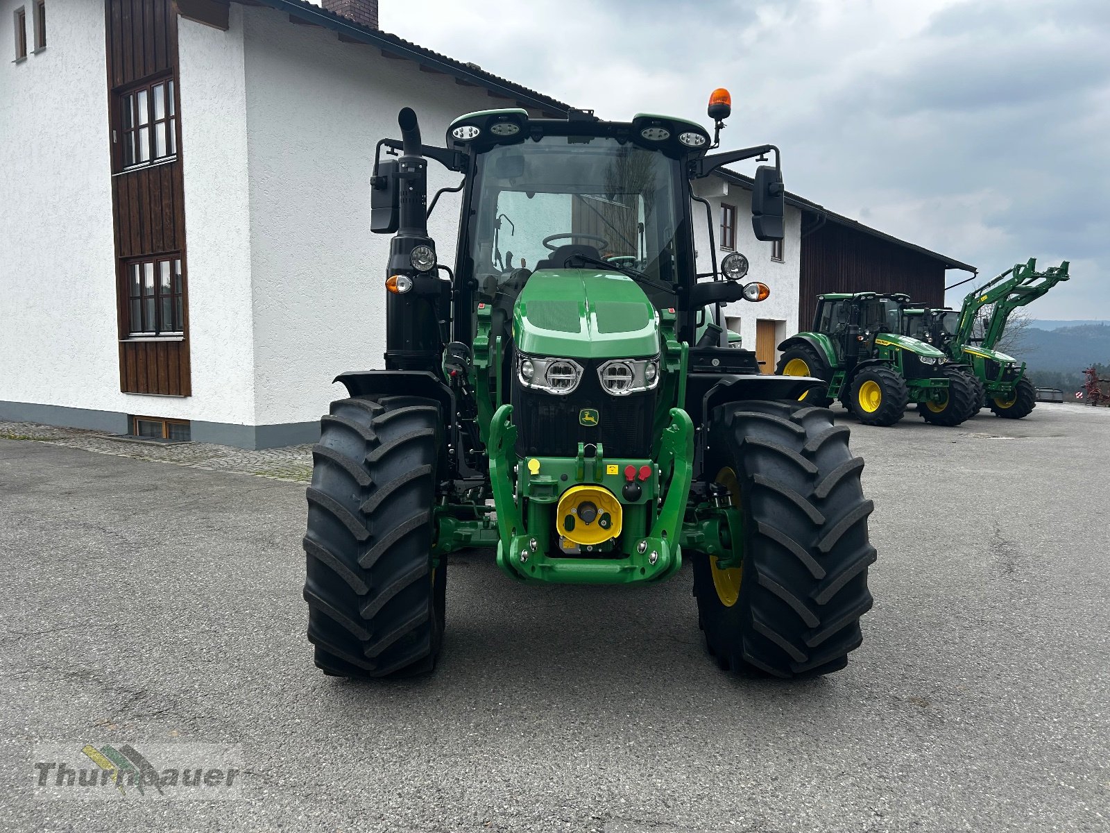 Traktor от тип John Deere 6090M, Gebrauchtmaschine в Bodenmais (Снимка 2)