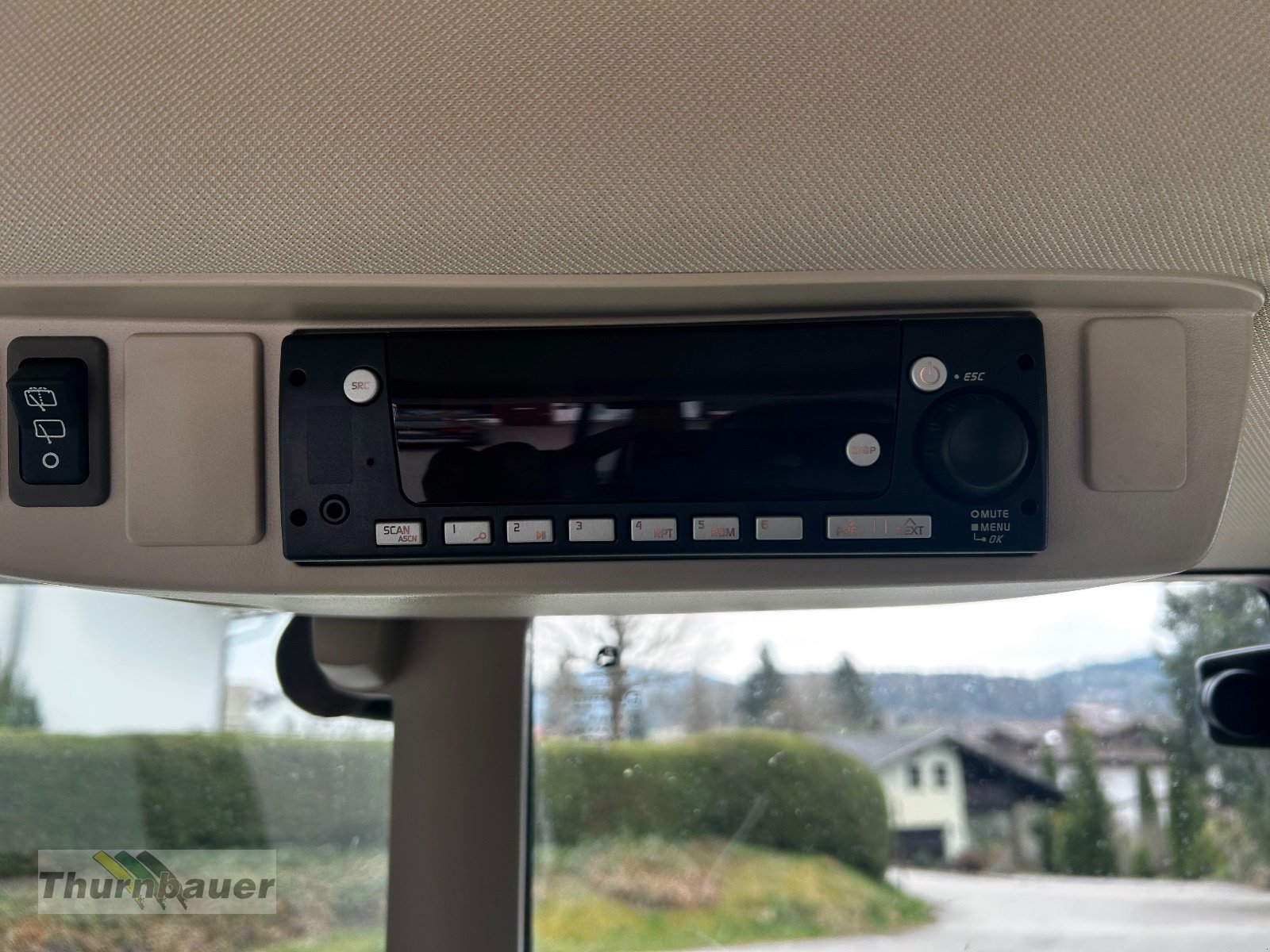 Traktor от тип John Deere 6090M, Gebrauchtmaschine в Bodenmais (Снимка 11)