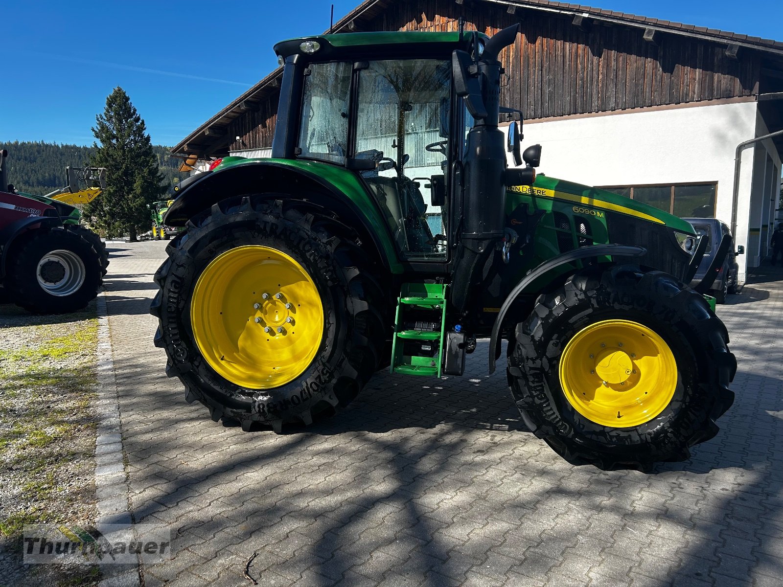 Traktor типа John Deere 6090M, Gebrauchtmaschine в Bodenmais (Фотография 4)