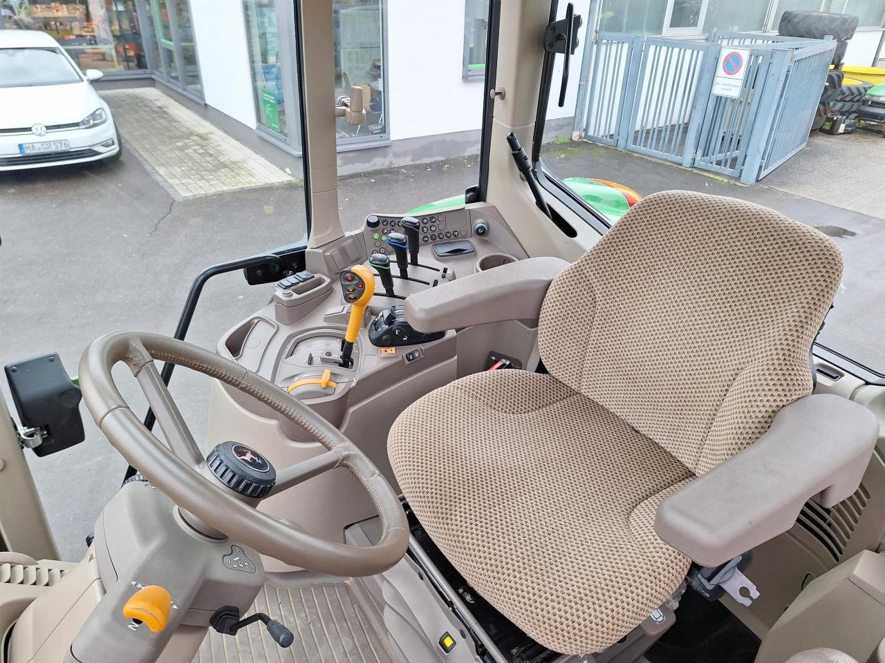 Traktor za tip John Deere 6090M, Neumaschine u Niederkirchen (Slika 9)