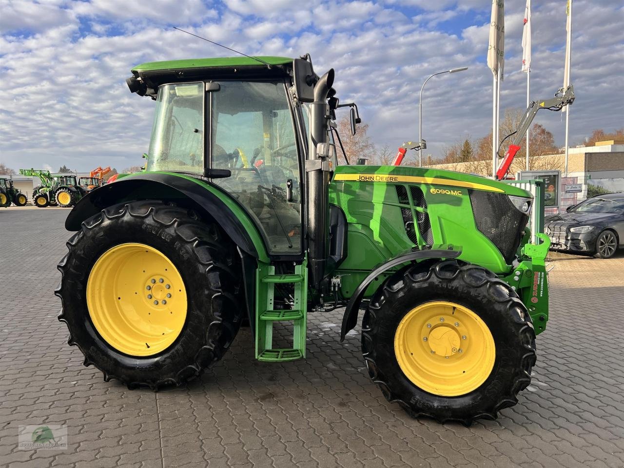 Traktor typu John Deere 6090MC, Gebrauchtmaschine v Münchberg (Obrázek 1)
