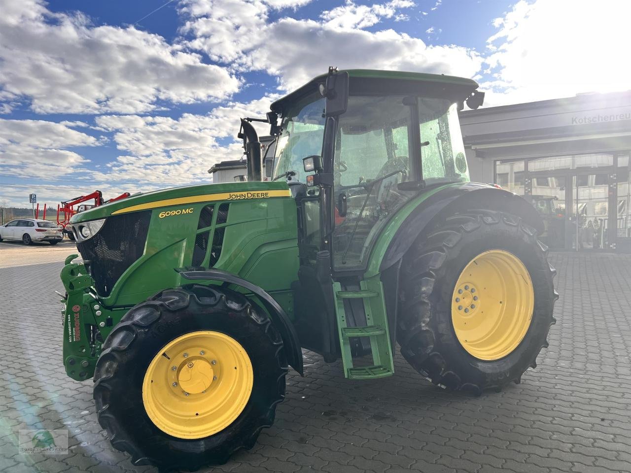 Traktor typu John Deere 6090MC, Gebrauchtmaschine v Münchberg (Obrázek 3)
