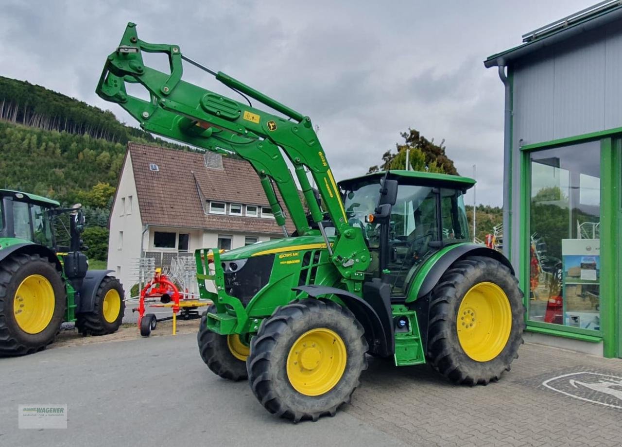 Traktor van het type John Deere 6095MC  PQ40, Gebrauchtmaschine in Bad Wildungen - Wega (Foto 1)