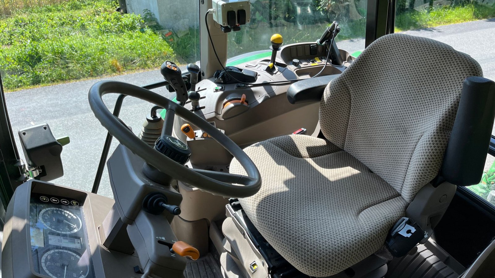 Traktor typu John Deere 6095RC Vinter pakke på 1 klasse med få timer., Gebrauchtmaschine v Borre (Obrázek 6)