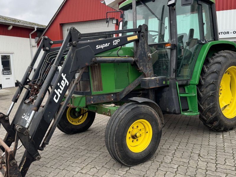 Traktor des Typs John Deere 6100 KUN 5800 TIMER!, Gebrauchtmaschine in Nørager (Bild 1)
