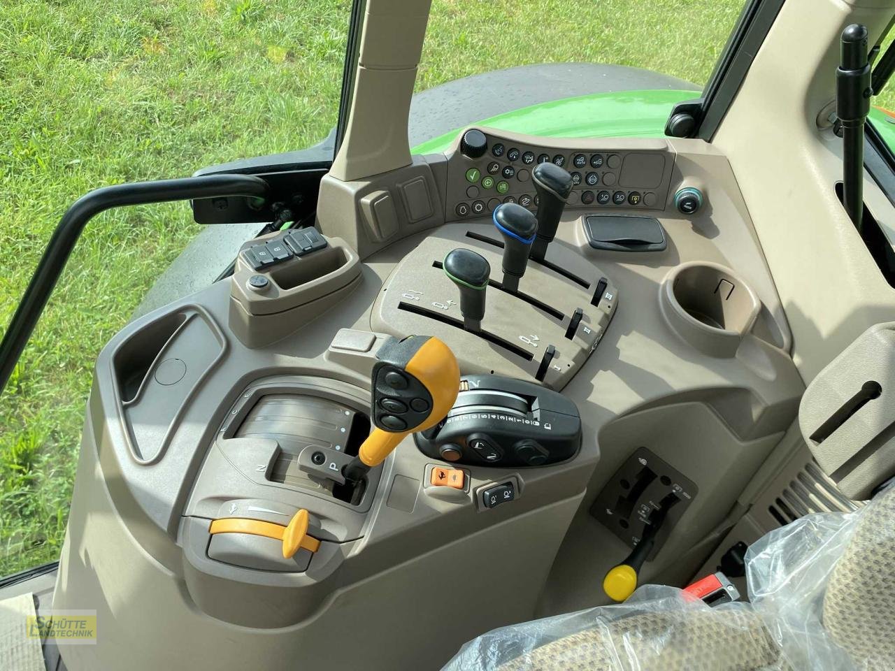 Traktor του τύπου John Deere 6100 M AutoQuadEco, Neumaschine σε Marsberg-Giershagen (Φωτογραφία 5)