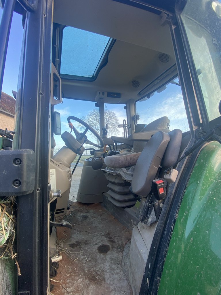 Traktor Türe ait John Deere 6100 M POWERQUAD +, Gebrauchtmaschine içinde BELLAC (resim 5)