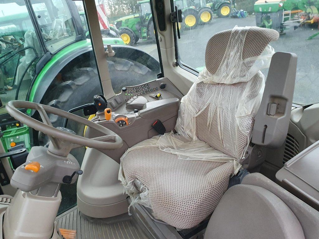 Traktor του τύπου John Deere 6100 M, Gebrauchtmaschine σε VALOGNES (Φωτογραφία 11)