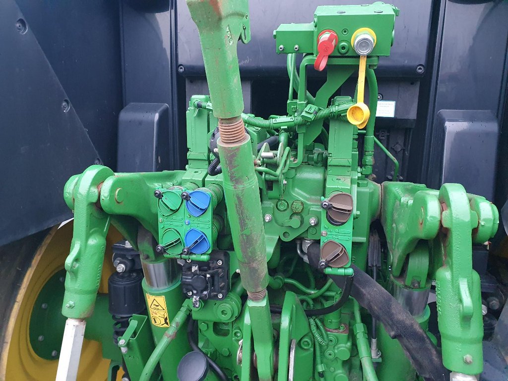 Traktor του τύπου John Deere 6100 M, Gebrauchtmaschine σε VALOGNES (Φωτογραφία 4)