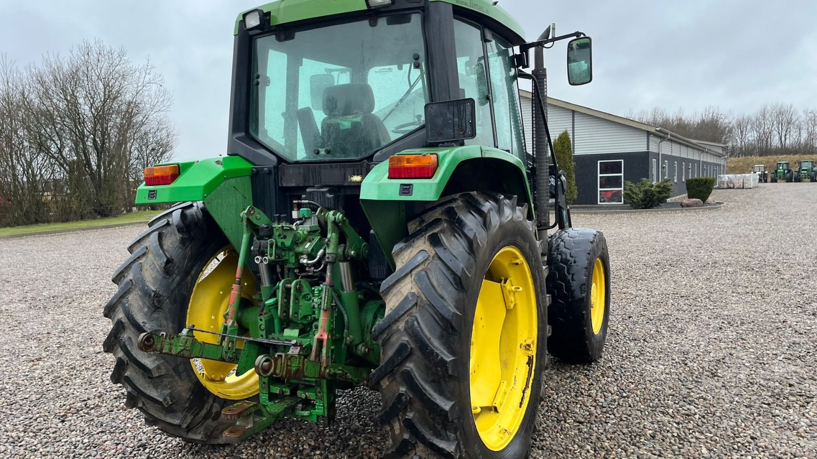 Traktor Türe ait John Deere 6100 Med frontlæsser, Gebrauchtmaschine içinde Lintrup (resim 15)
