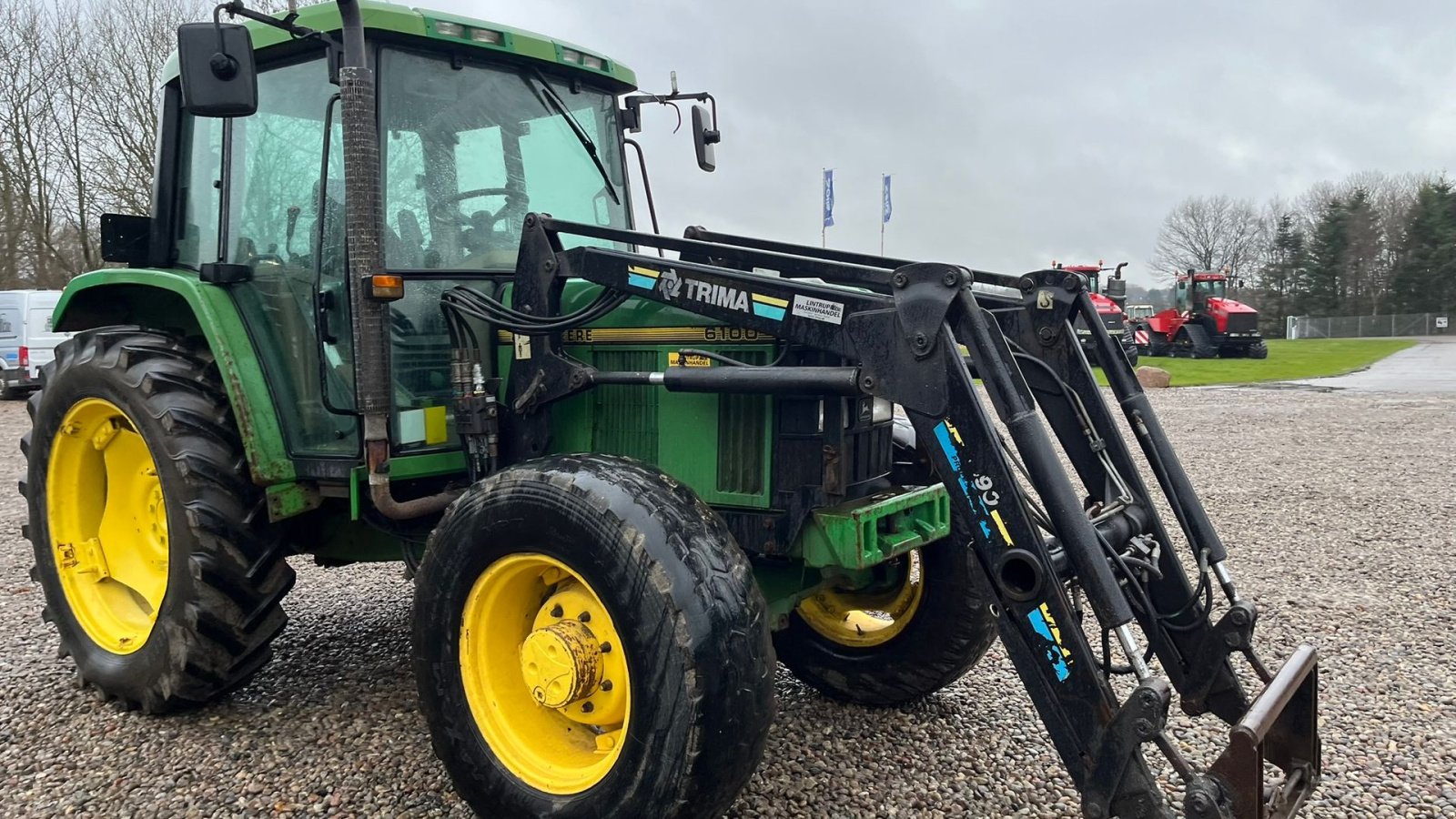 Traktor Türe ait John Deere 6100 Med frontlæsser, Gebrauchtmaschine içinde Lintrup (resim 12)