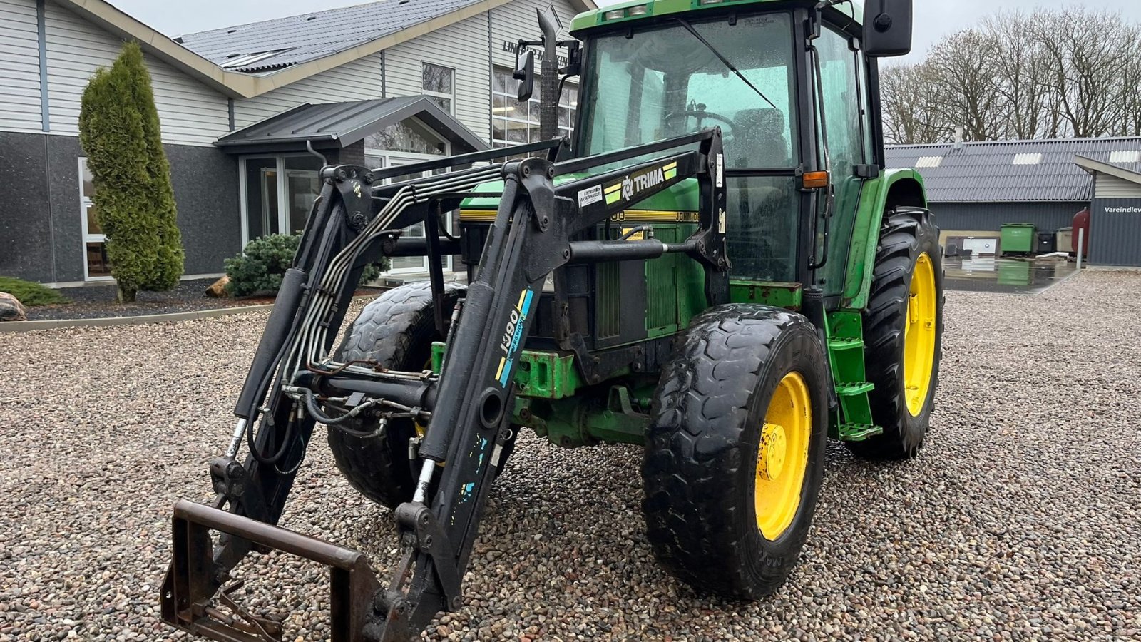 Traktor Türe ait John Deere 6100 Med frontlæsser, Gebrauchtmaschine içinde Lintrup (resim 8)