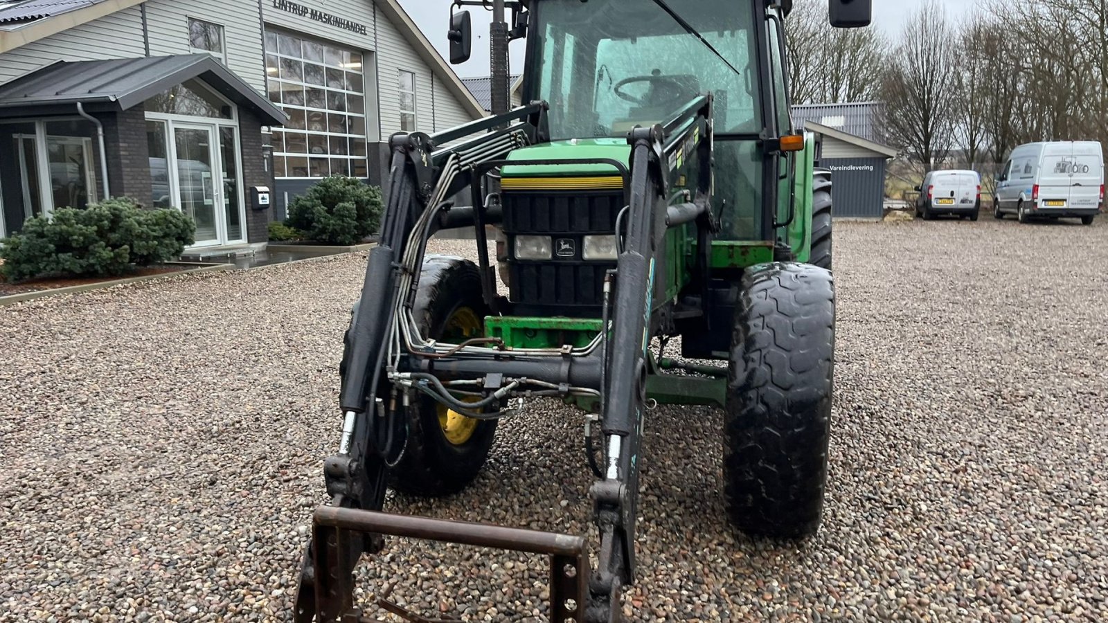 Traktor Türe ait John Deere 6100 Med frontlæsser, Gebrauchtmaschine içinde Lintrup (resim 9)