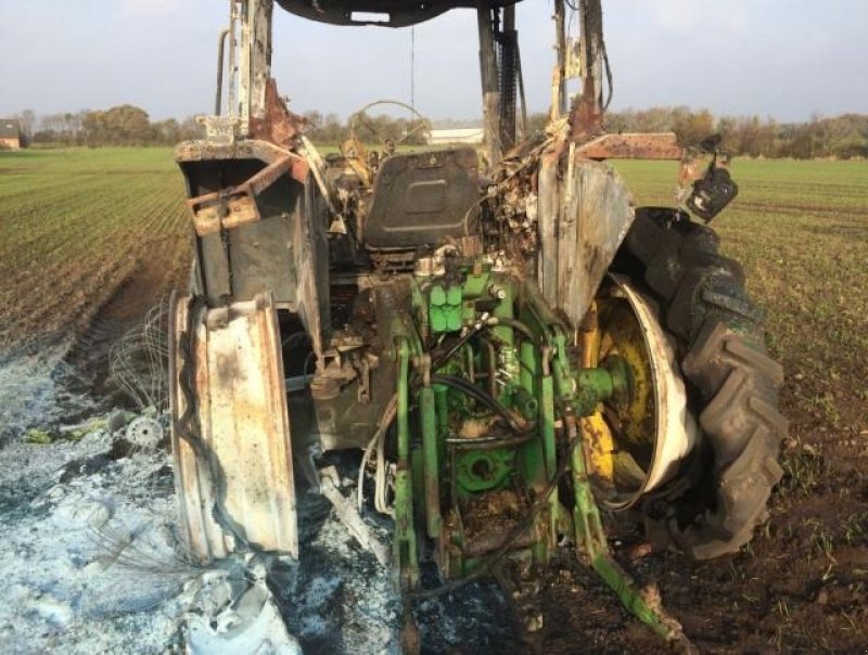 Traktor типа John Deere 6100, Gebrauchtmaschine в Viborg (Фотография 2)
