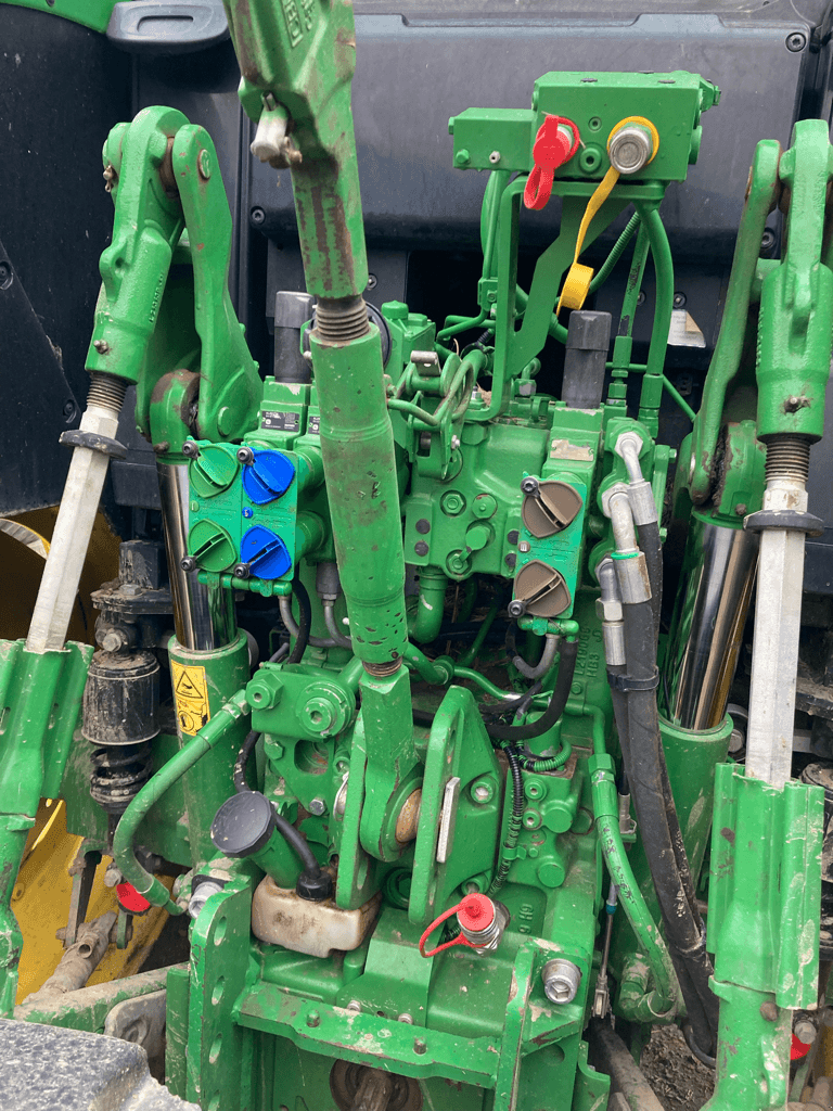 Traktor Türe ait John Deere 6100, Gebrauchtmaschine içinde ISIGNY-LE-BUAT (resim 6)