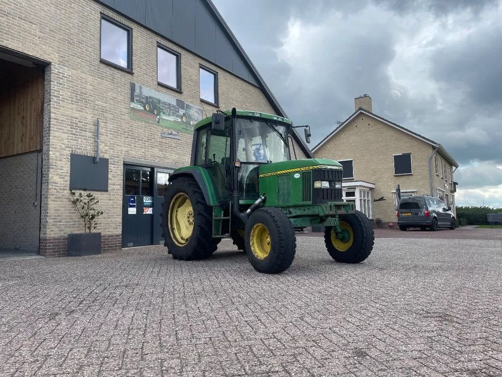 Traktor typu John Deere 6100, Gebrauchtmaschine v Vriezenveen (Obrázek 5)