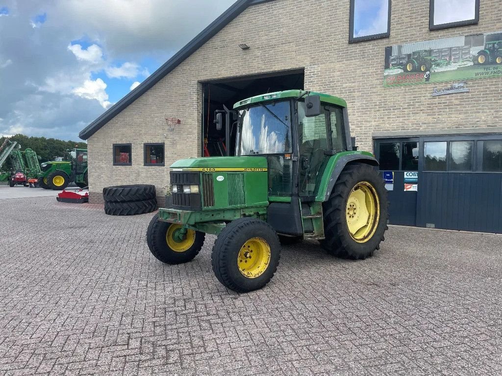 Traktor typu John Deere 6100, Gebrauchtmaschine v Vriezenveen (Obrázek 8)